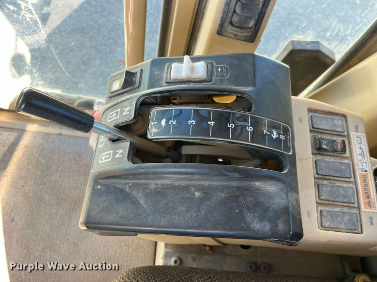 image for item LD9859 2007 Caterpillar 140H motor grader