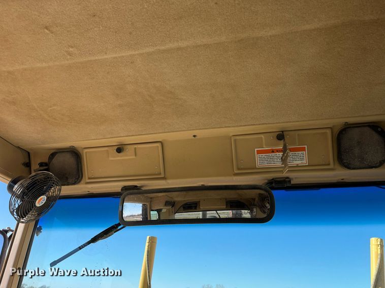 image for item LD9859 2007 Caterpillar 140H motor grader