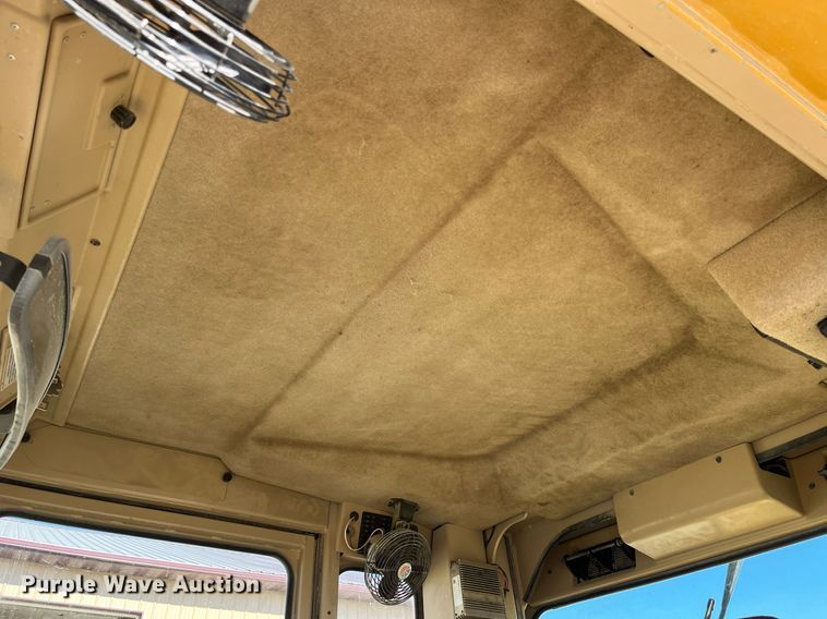 image for item LD9859 2007 Caterpillar 140H motor grader