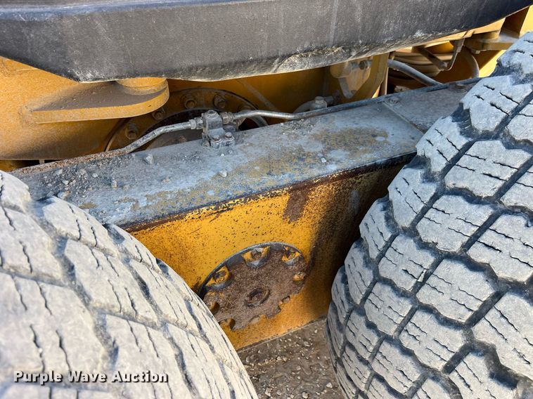 image for item LD9859 2007 Caterpillar 140H motor grader