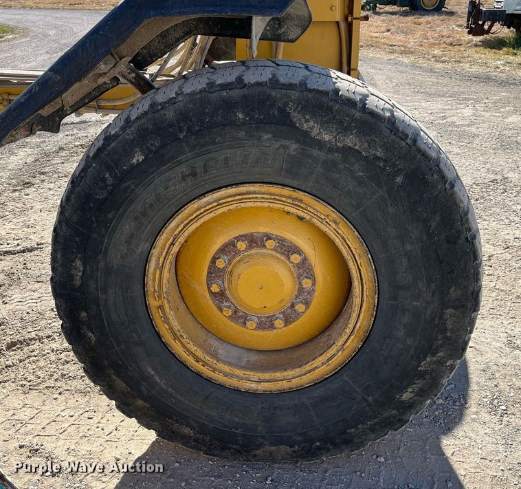 image for item LD9859 2007 Caterpillar 140H motor grader