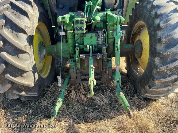 image for item LD9860 1997 John Deere 7210  tractor