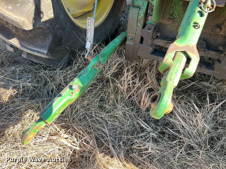 image for item LD9860 1997 John Deere 7210  tractor