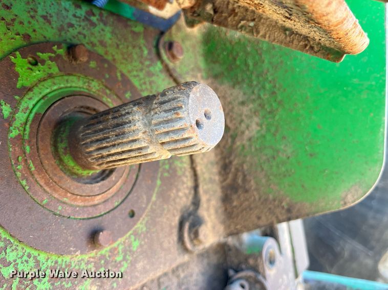 image for item LD9860 1997 John Deere 7210  tractor