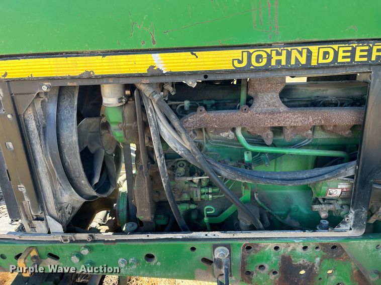 image for item LD9860 1997 John Deere 7210  tractor