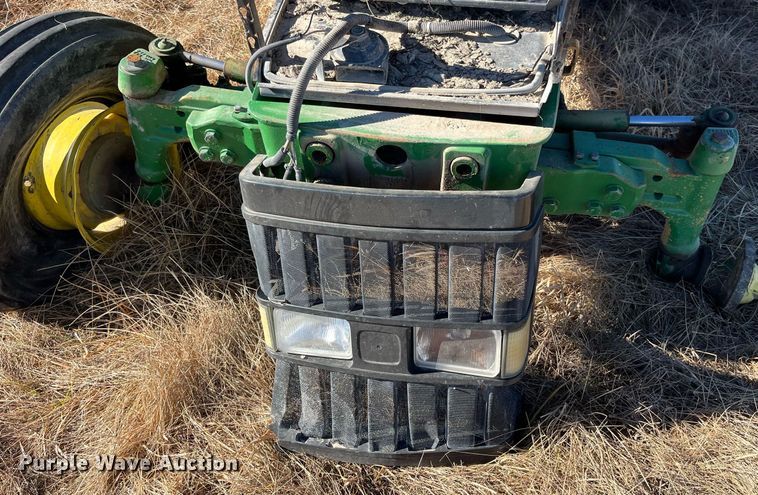 image for item LD9860 1997 John Deere 7210  tractor