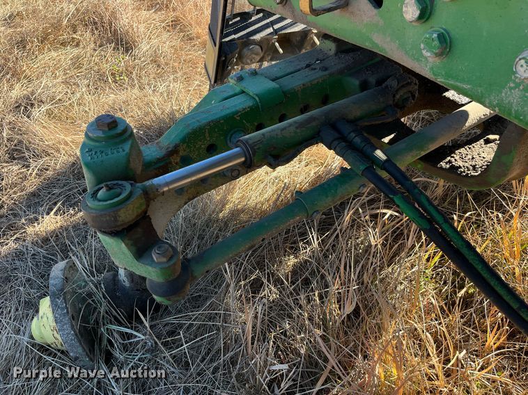 image for item LD9860 1997 John Deere 7210  tractor