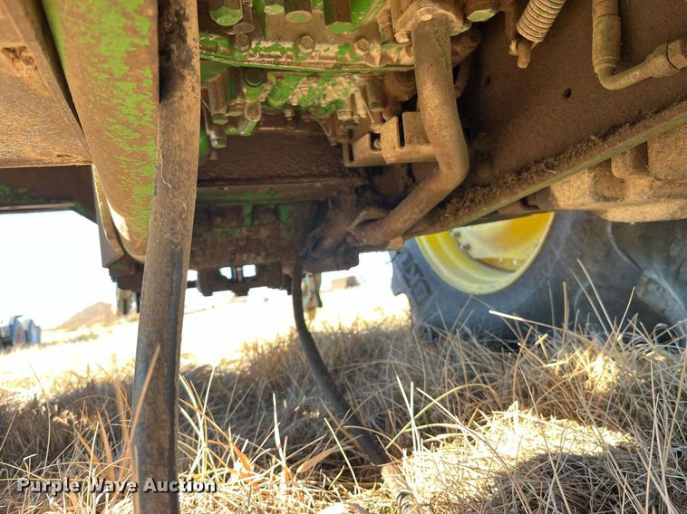 image for item LD9860 1997 John Deere 7210  tractor