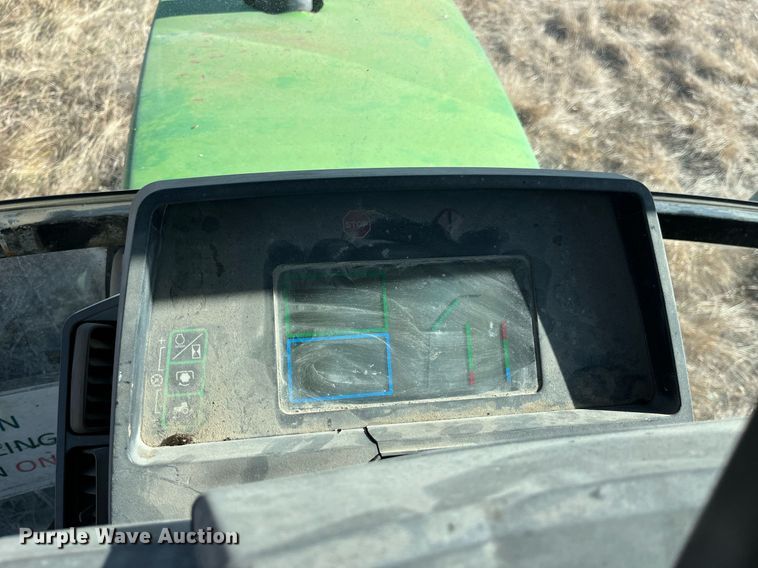 image for item LD9860 1997 John Deere 7210  tractor