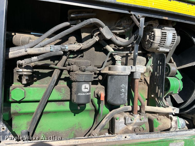 image for item LD9860 1997 John Deere 7210  tractor