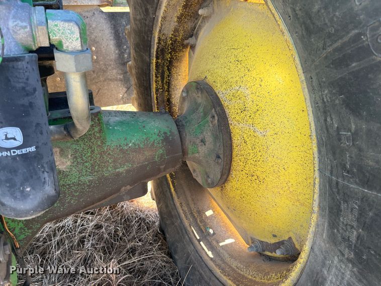 image for item LD9860 1997 John Deere 7210  tractor