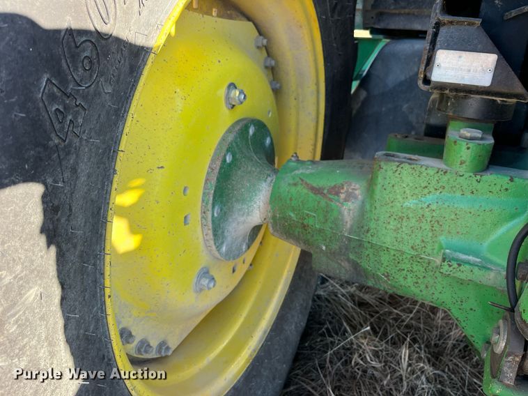 image for item LD9860 1997 John Deere 7210  tractor