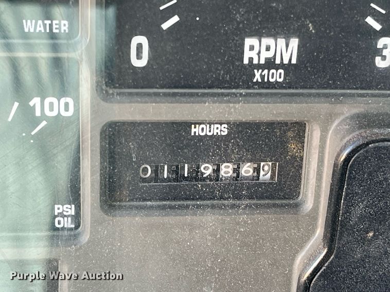 image for item LD9861 2002 International 2574  semi truck