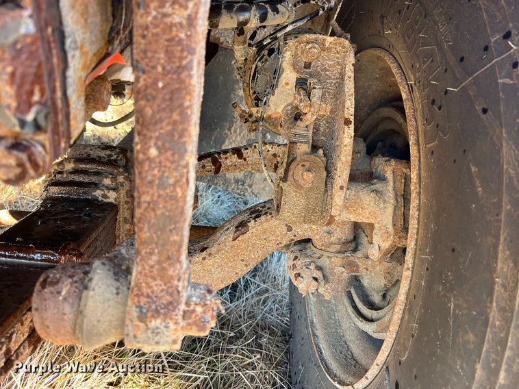 image for item LD9861 2002 International 2574  semi truck