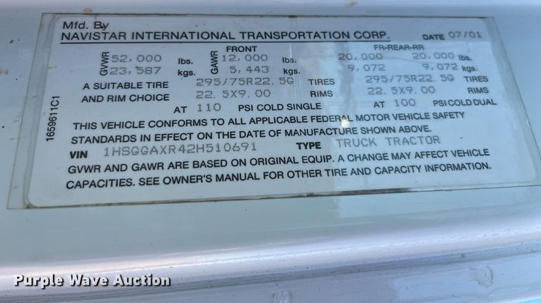 image for item LD9861 2002 International 2574  semi truck