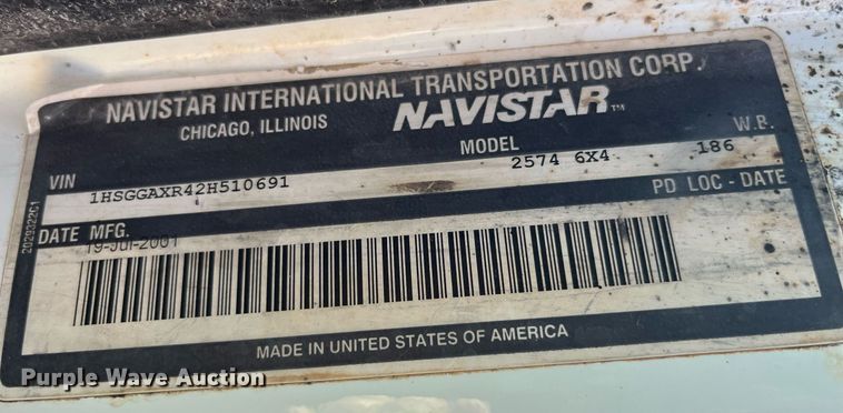 image for item LD9861 2002 International 2574  semi truck