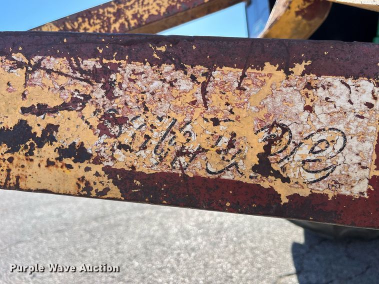 image for item LD9883 2015 John Deere 6125M  MFWD tractor