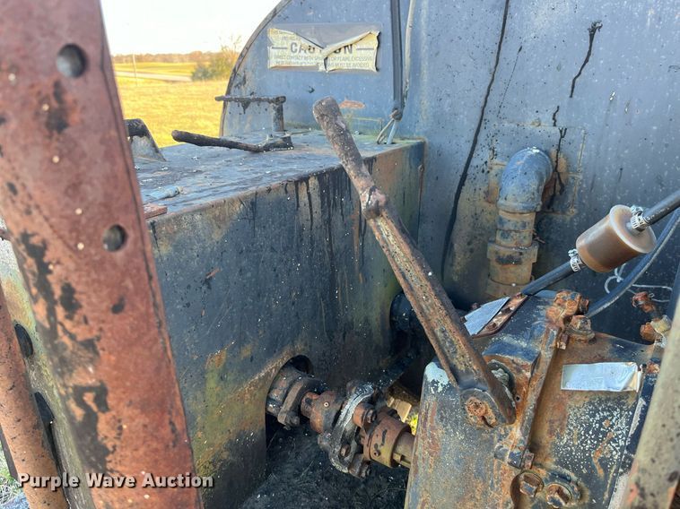 image for item LD9885 Oil distributor trailer