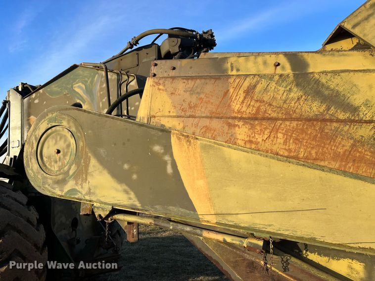 image for item LD9886 Michigan 290M  scraper