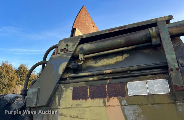 image for item LD9886 Michigan 290M  scraper