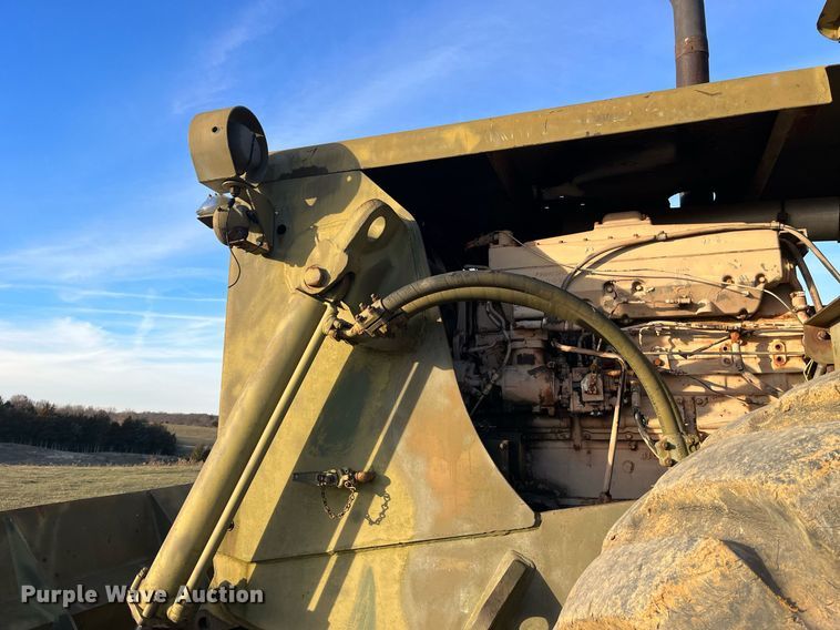 image for item LD9886 Michigan 290M  scraper