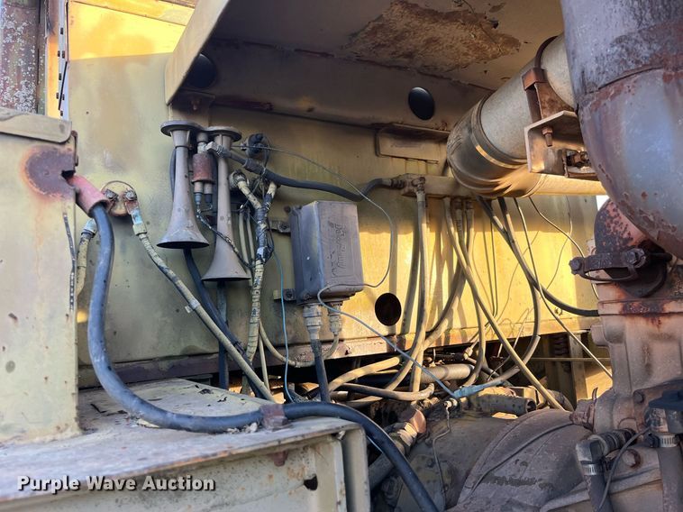 image for item LD9886 Michigan 290M  scraper