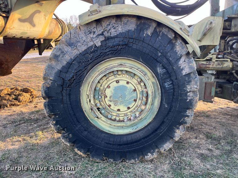 image for item LD9886 Michigan 290M  scraper