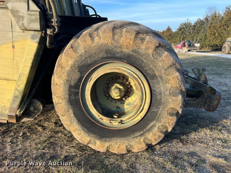 image for item LD9886 Michigan 290M  scraper