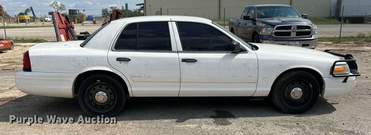 image for item LF9520 2011 Ford Crown Victoria Police Interceptor