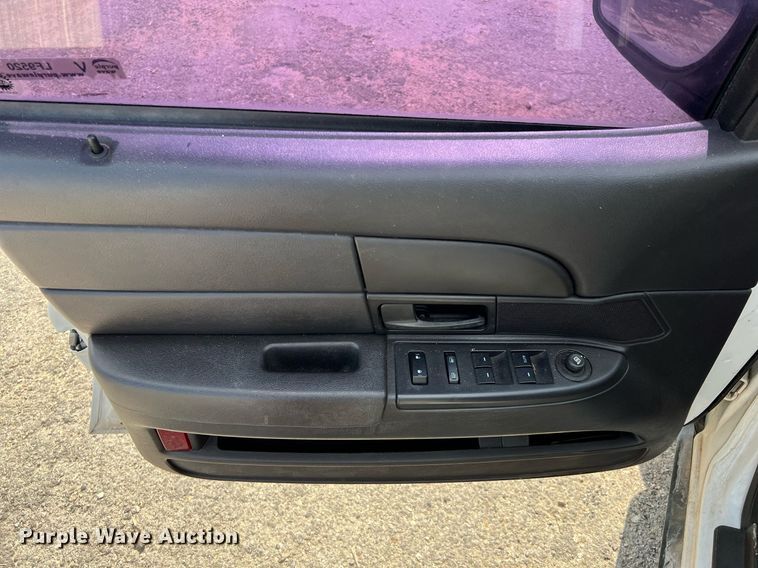 image for item LF9520 2011 Ford Crown Victoria Police Interceptor