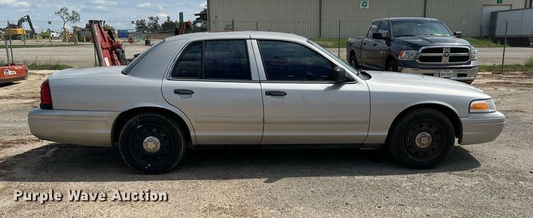 image for item LF9529 2008 Ford Crown Victoria Police Interceptor