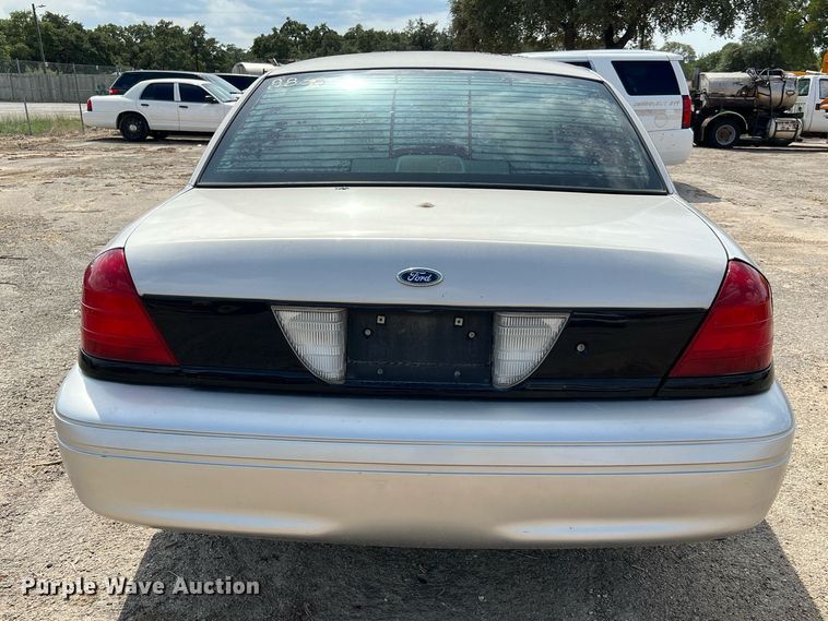 image for item LF9529 2008 Ford Crown Victoria Police Interceptor