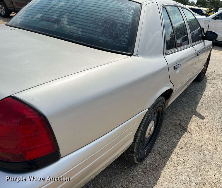 image for item LF9529 2008 Ford Crown Victoria Police Interceptor