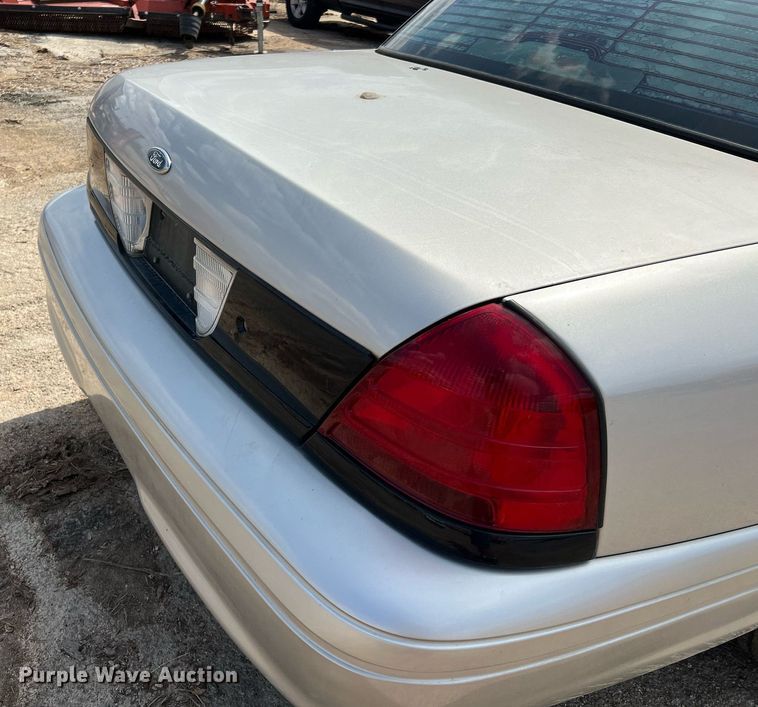 image for item LF9529 2008 Ford Crown Victoria Police Interceptor