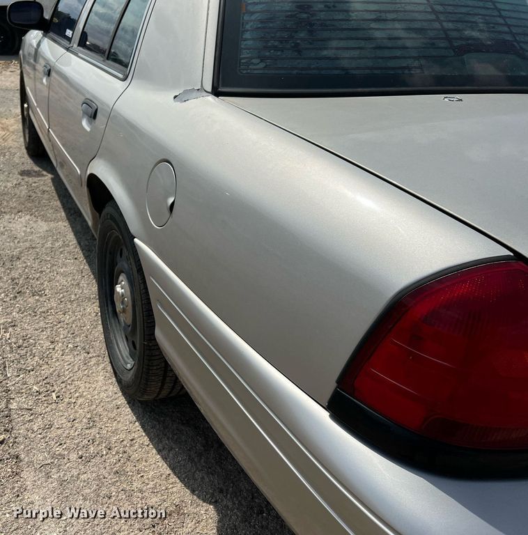 image for item LF9529 2008 Ford Crown Victoria Police Interceptor