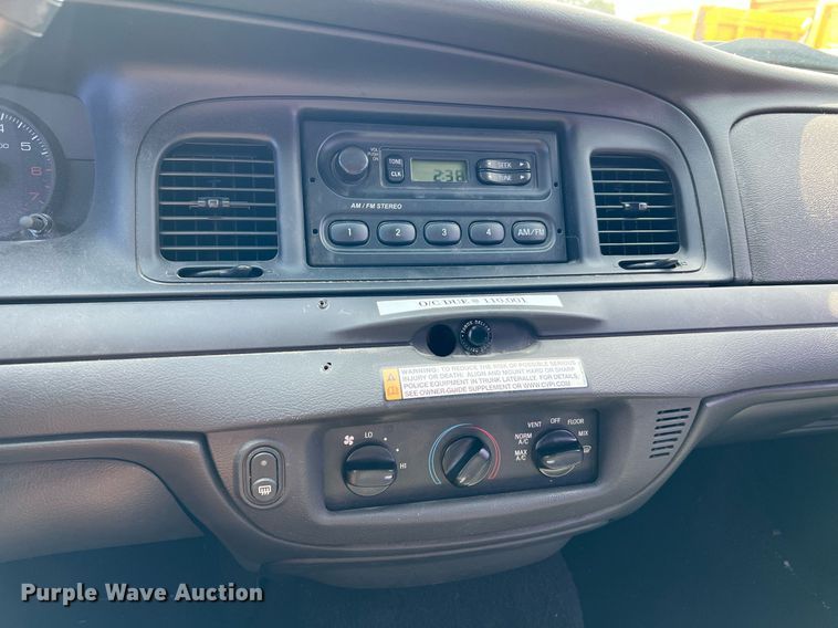 image for item LF9529 2008 Ford Crown Victoria Police Interceptor