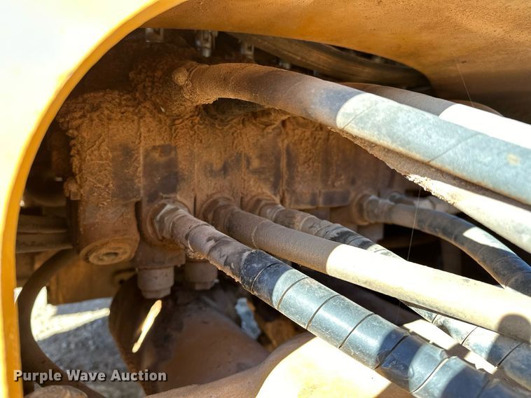 image for item LK9600 1997 Case 580L  backhoe