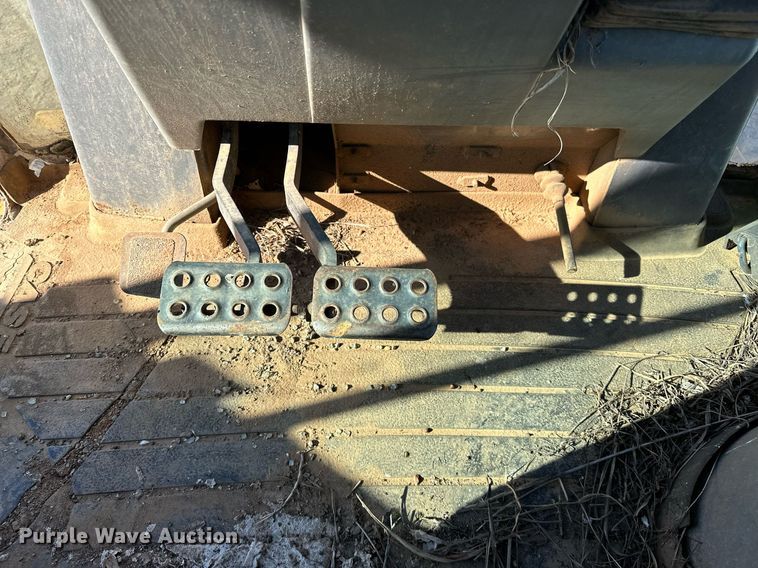 image for item LK9600 1997 Case 580L  backhoe