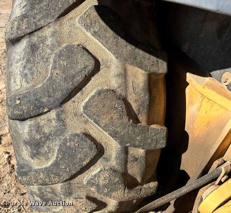 image for item LK9600 1997 Case 580L  backhoe