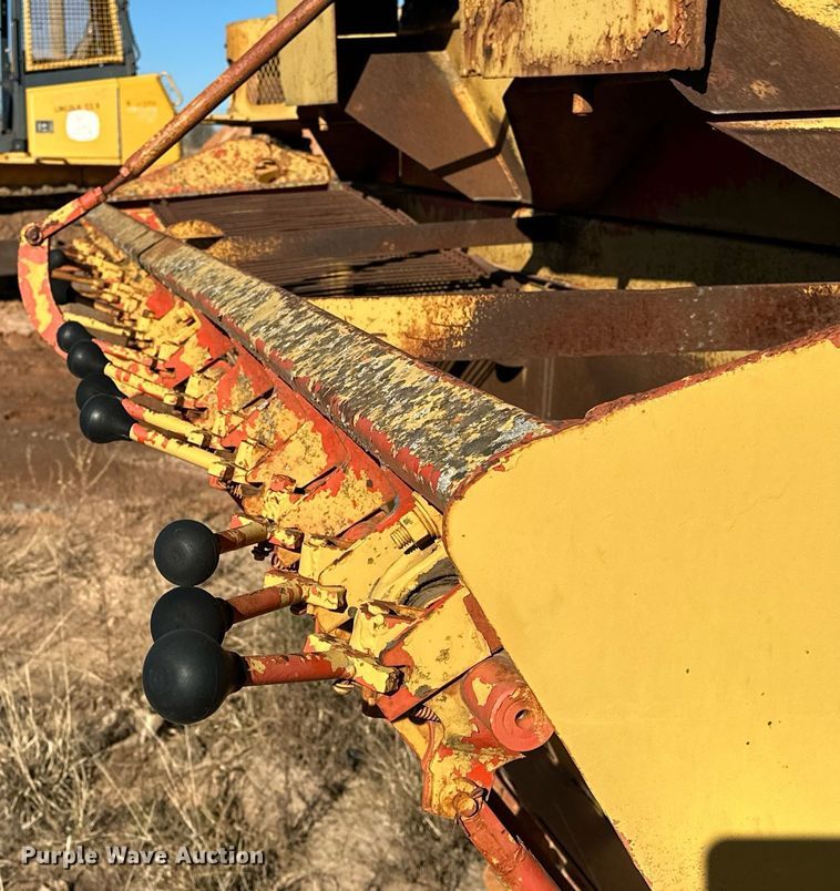 image for item LK9601 1963 Flaherty Spread Master  chip spreader