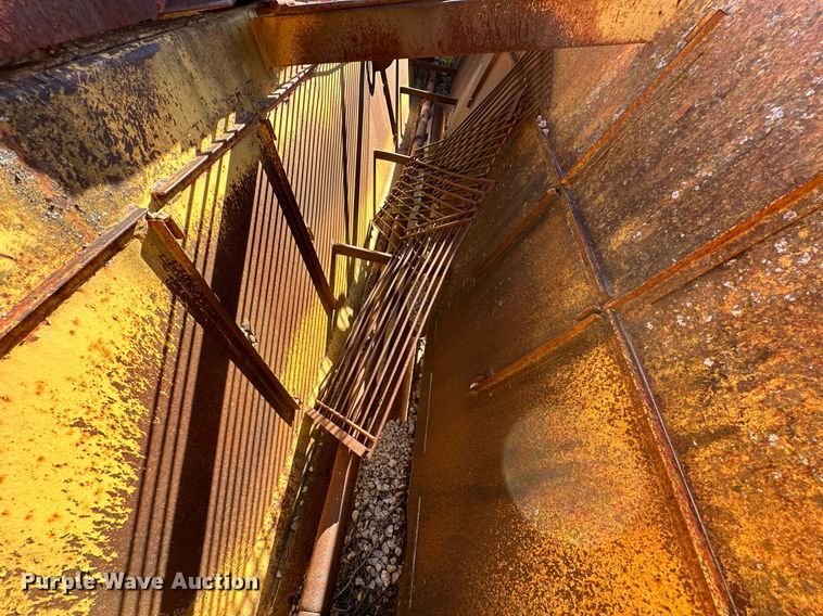 image for item LK9601 1963 Flaherty Spread Master  chip spreader