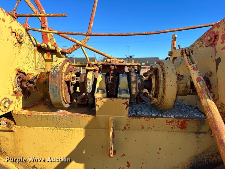 image for item LK9601 1963 Flaherty Spread Master  chip spreader