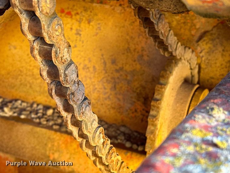 image for item LK9601 1963 Flaherty Spread Master  chip spreader