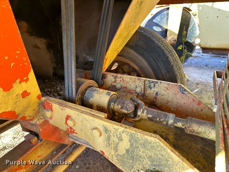 image for item LK9601 1963 Flaherty Spread Master  chip spreader