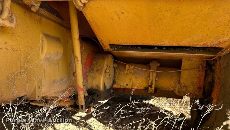 image for item LK9601 1963 Flaherty Spread Master  chip spreader