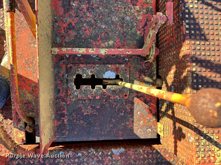 image for item LK9601 1963 Flaherty Spread Master  chip spreader