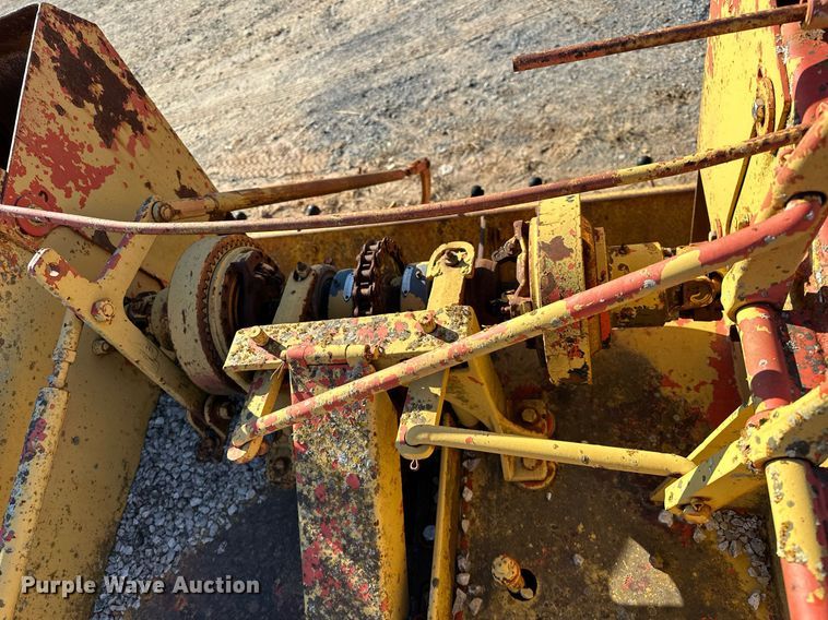 image for item LK9601 1963 Flaherty Spread Master  chip spreader