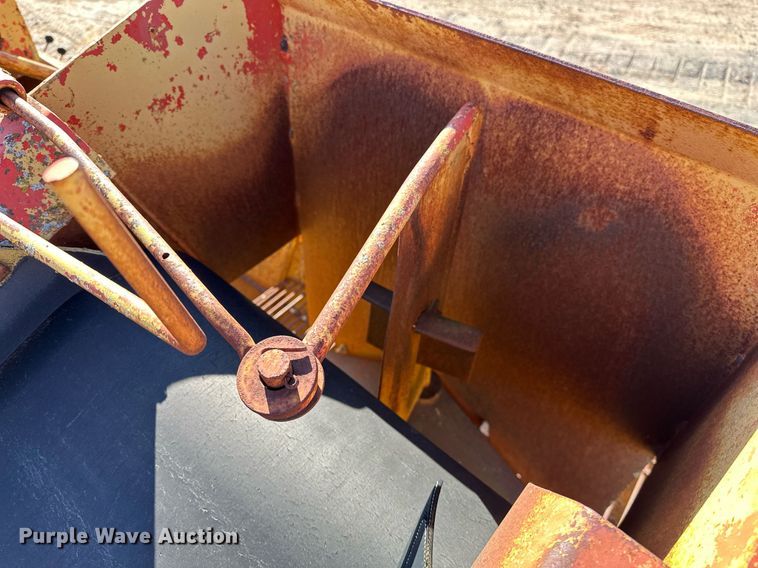 image for item LK9601 1963 Flaherty Spread Master  chip spreader