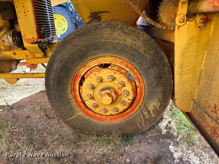 image for item LK9601 1963 Flaherty Spread Master  chip spreader