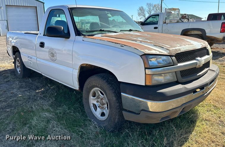 image for item LK9603 2004 Chevrolet Silverado 1500  pickup truck